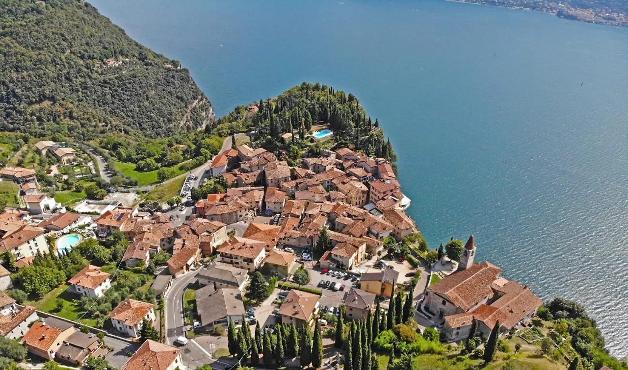 Apartment Casa La Pief 1 Giallo By Gardadomusmea Tremosine Italien